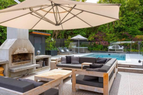 Ultimate 5-Star Getaway - Perfect for Any Season